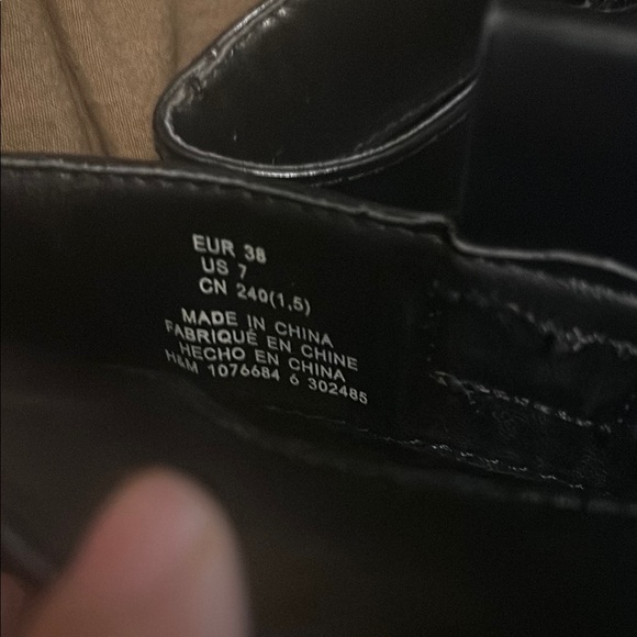 NEVER WORN Black Women's Knee-High Boots - Picture 3 of 4